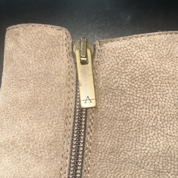 Aquatalia waterproof faylynn suede booties size 9.5 - Picture 8 of 11